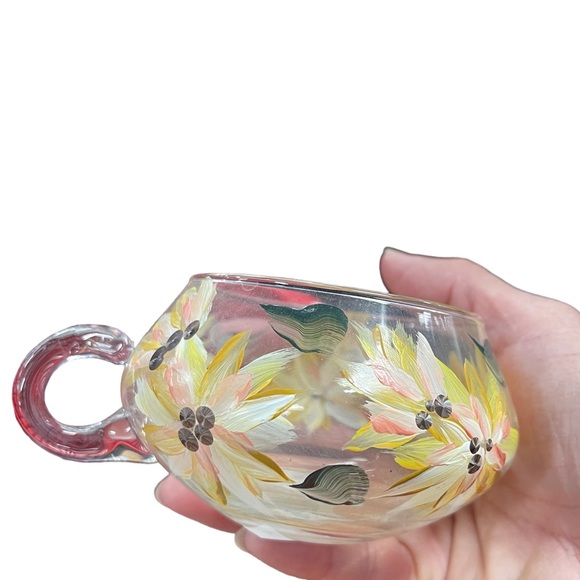 Vintage Mid-Century Handpainted Glass Cups Set of 4 - Picture 6 of 6